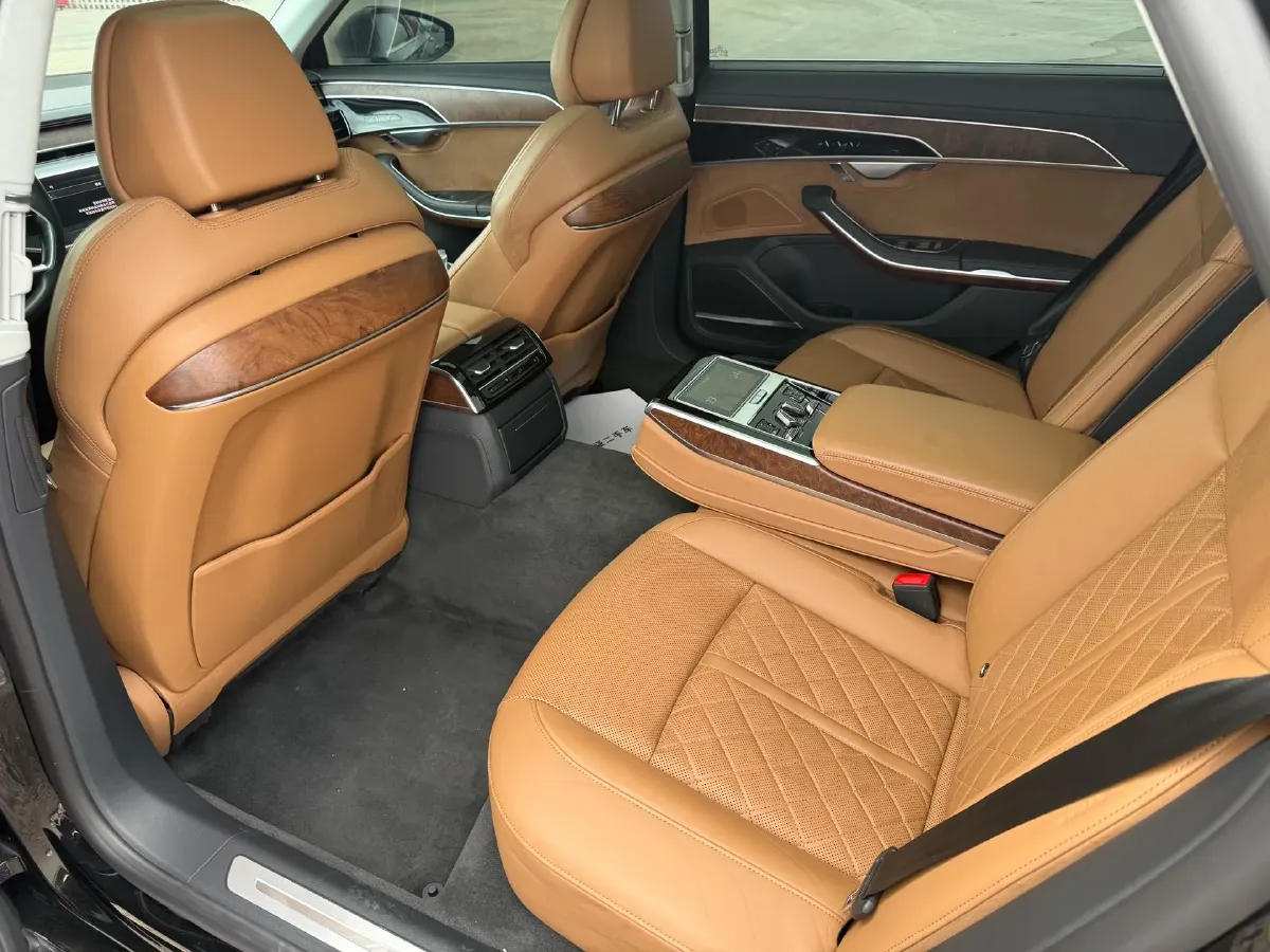 2021 Audi A8 3.0T 286HP V6 8AT,autocango,china used car exporter,china ev exporter,chinese used car exporter,chinese used ev exporter