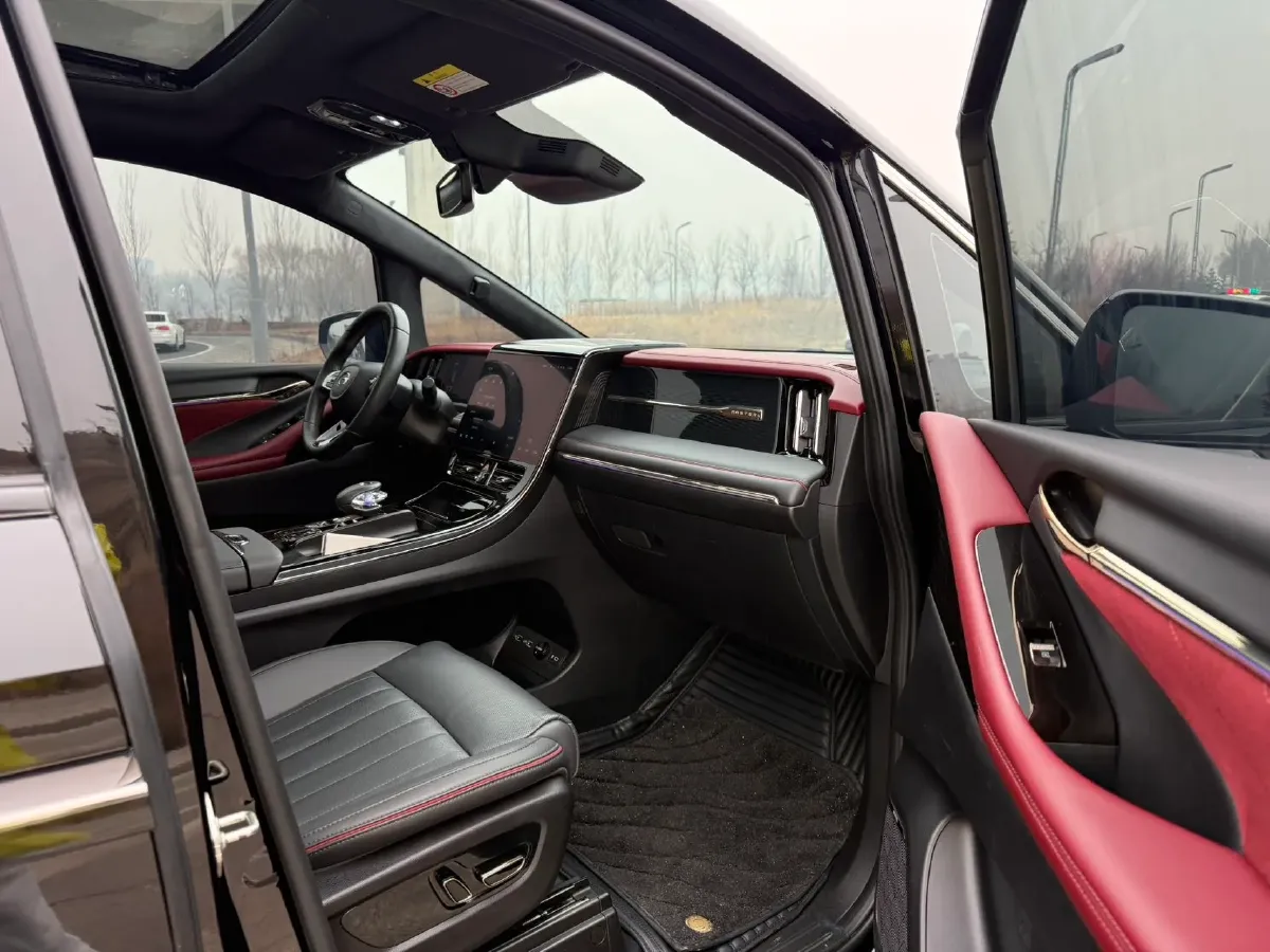 2023 GAC Trumpchi M8 2.0T 252HP L4 8AT,autocango,china used car exporter,china ev exporter,chinese used car exporter,chinese used ev exporter