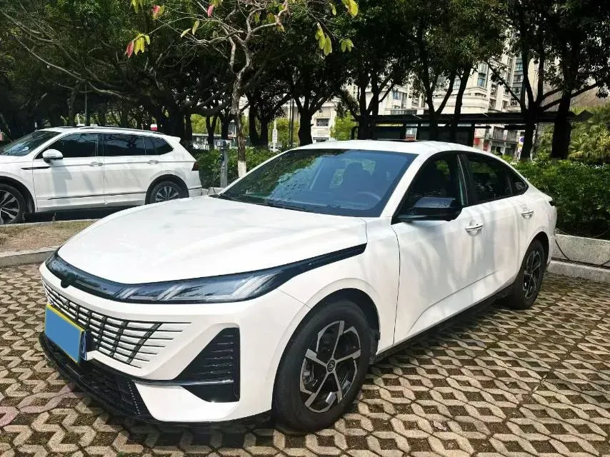 2025 ChangAn Eado 1.5T 192HP L4 7DCT,autocango,china used car exporter,china ev exporter,chinese used car exporter,chinese used ev exporter