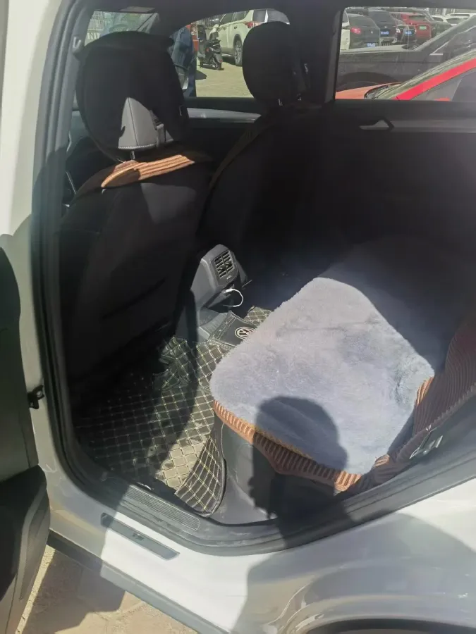 2020 Volkswagen T-Roc 1.4T 150HP L4 7DCT,autocango,china used car exporter,china ev exporter,chinese used car exporter,chinese used ev exporter