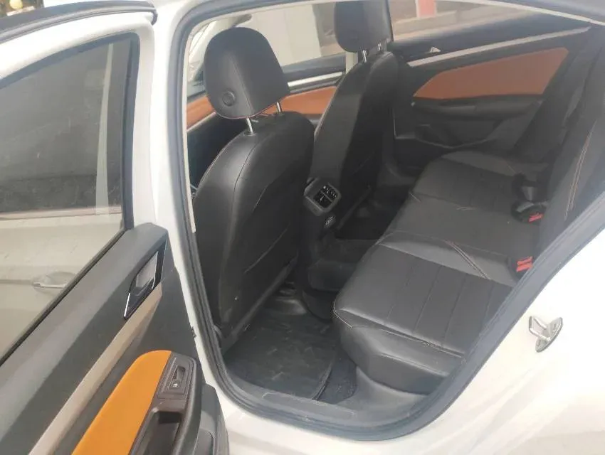2023 Volkswagen Bora 1.2T 116HP L4 7DCT,autocango,china used car exporter,china ev exporter,chinese used car exporter,chinese used ev exporter