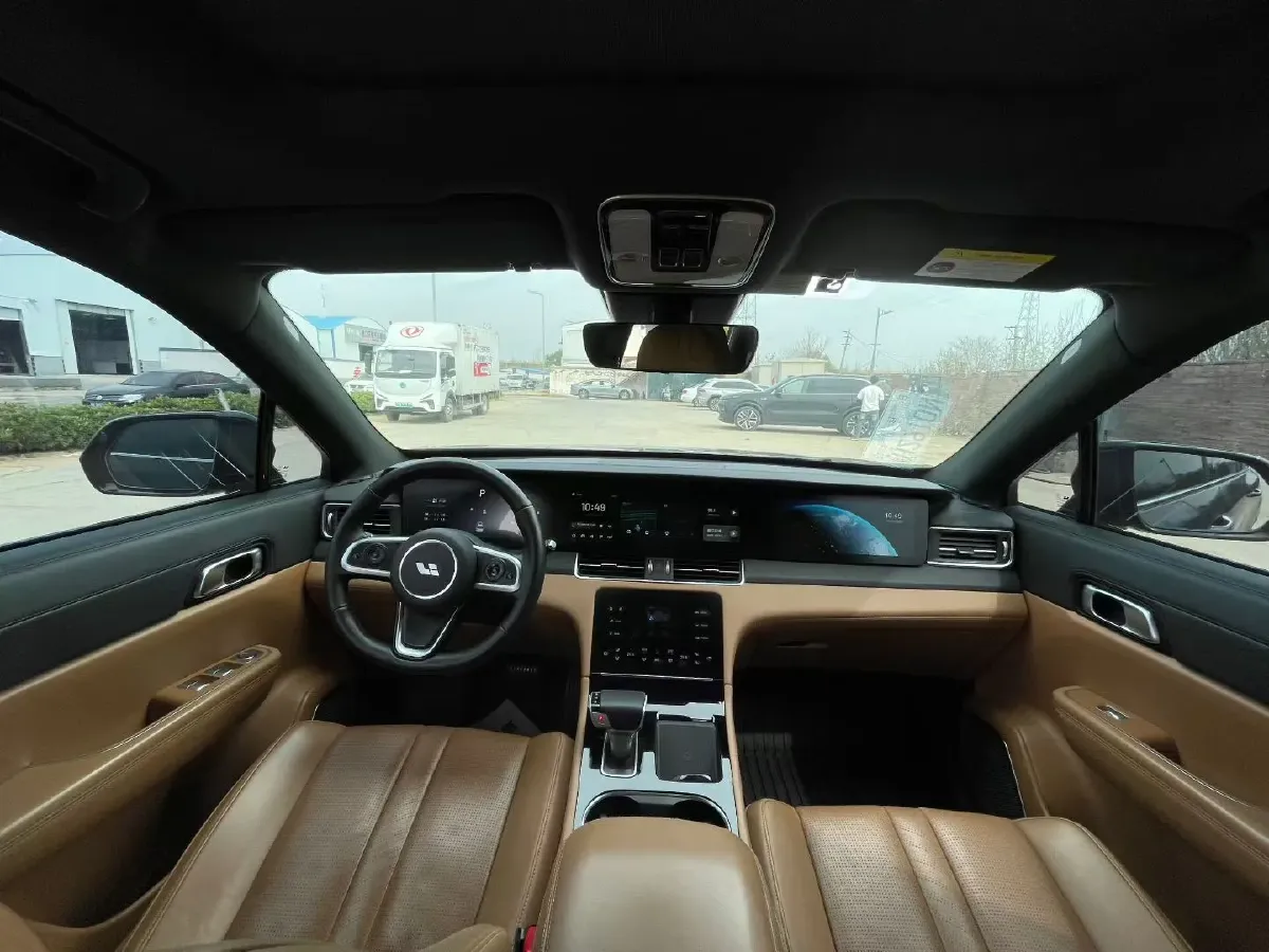 2020 Li ONE Range Extended 131HP REEV 40.5KWH,autocango,china used car exporter,china ev exporter,chinese used car exporter,chinese used ev exporter