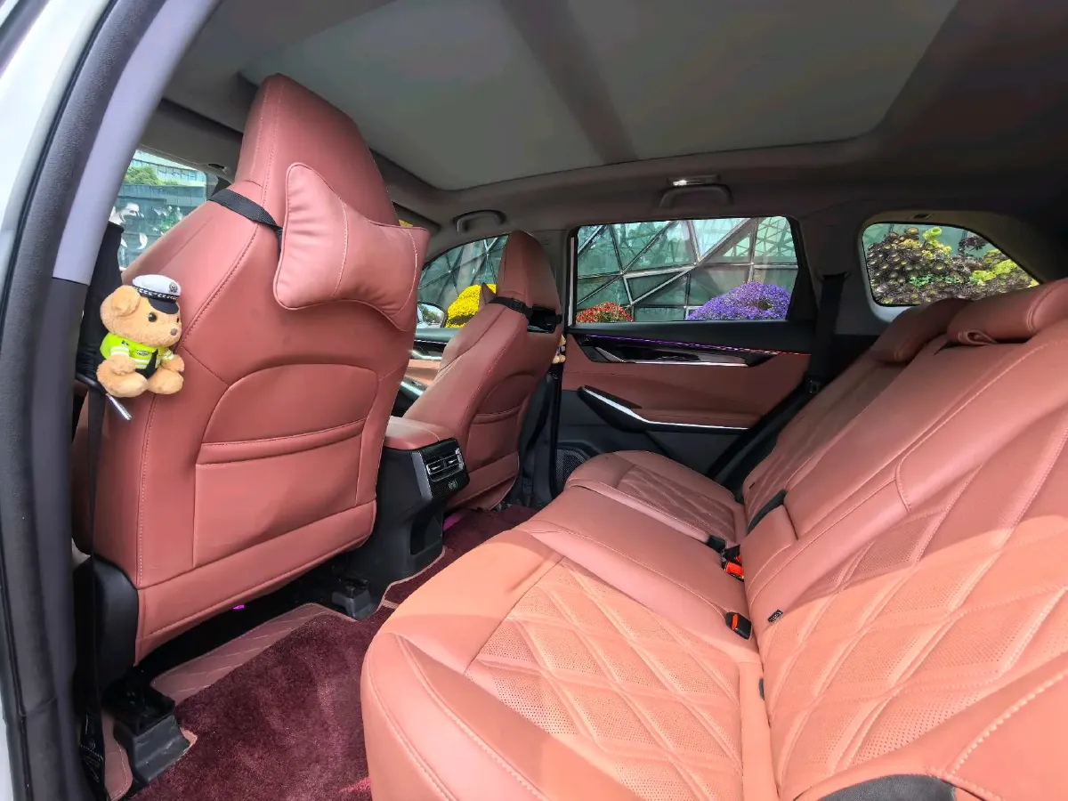 2023 ChangAn CS75 Plus 1.5T 188HP L4 8AT,autocango,china used car exporter,china ev exporter,chinese used car exporter,chinese used ev exporter