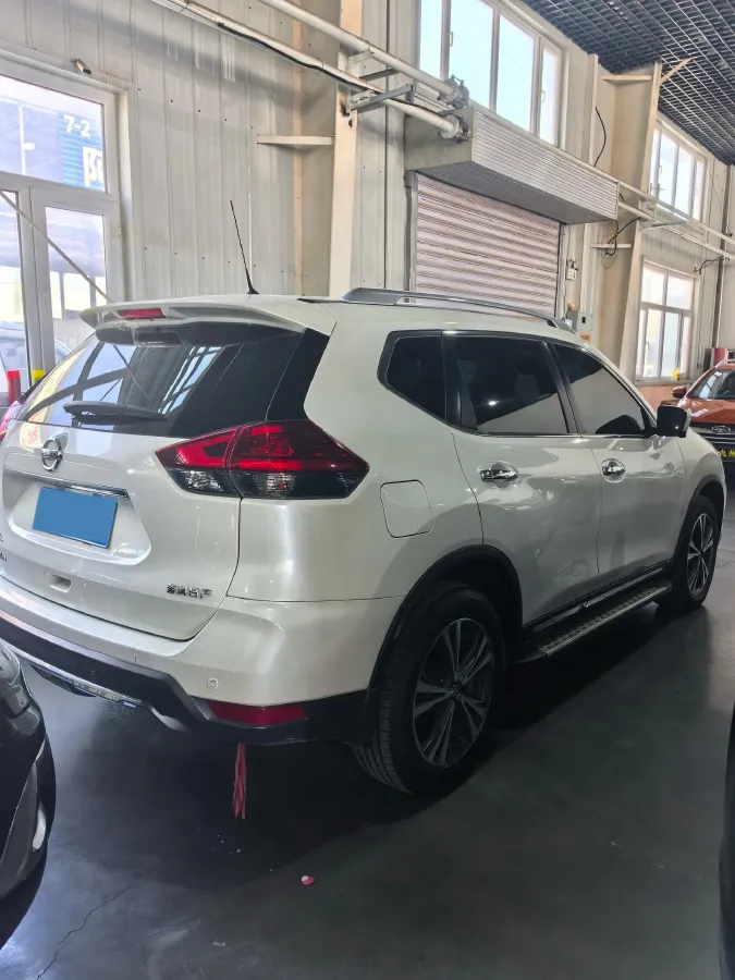 2020 Nissan X-Trail 2.5L 186HP L4 CVT,autocango,china used car exporter,china ev exporter,chinese used car exporter,chinese used ev exporter