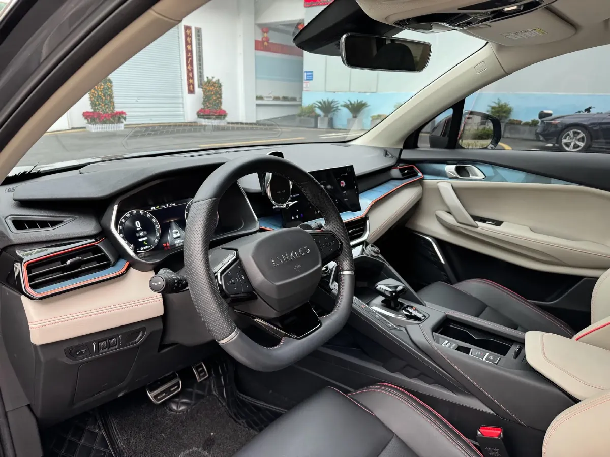 2020 LYNK&CO 06 1.5T 177HP L3 7DCT,autocango,china used car exporter,china ev exporter,chinese used car exporter,chinese used ev exporter