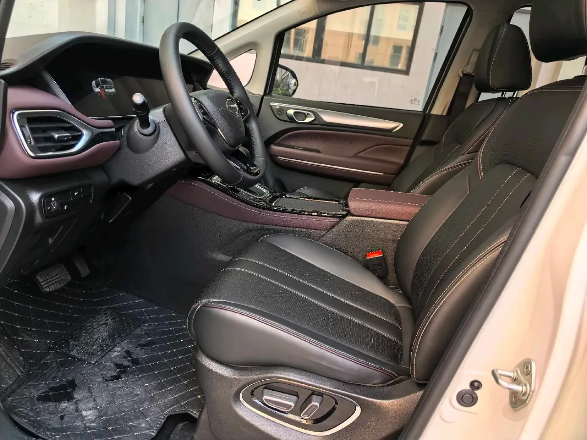 2023 GAC Trumpchi M6 1.5T 177HP L4 7DCT,autocango,china used car exporter,china ev exporter,chinese used car exporter,chinese used ev exporter