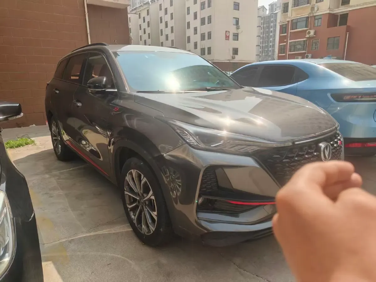 2020 ChangAn CS75 Plus 2.0T 233HP L4 8AT,autocango,china used car exporter,china ev exporter,chinese used car exporter,chinese used ev exporter