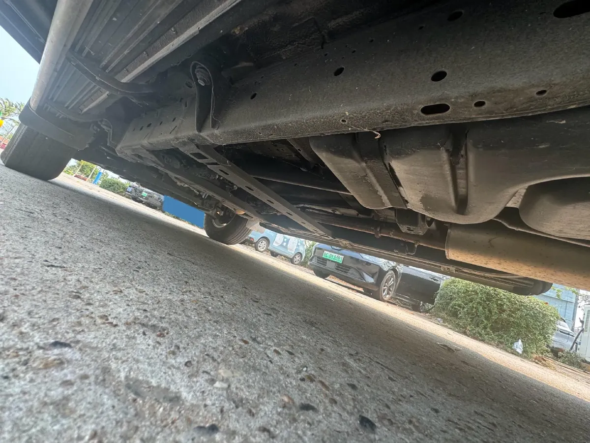 2025 Dongfeng RuiQi6 pro 2.3T 147HP L4 8AT,autocango,china used car exporter,china ev exporter,chinese used car exporter,chinese used ev exporter