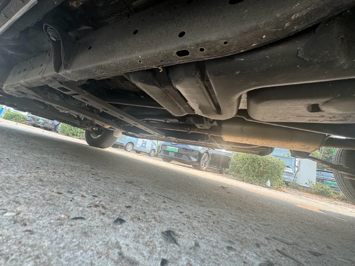 2025 Dongfeng RuiQi6 pro 2.3T 147HP L4 8AT,autocango,china used car exporter,china ev exporter,chinese used car exporter,chinese used ev exporter