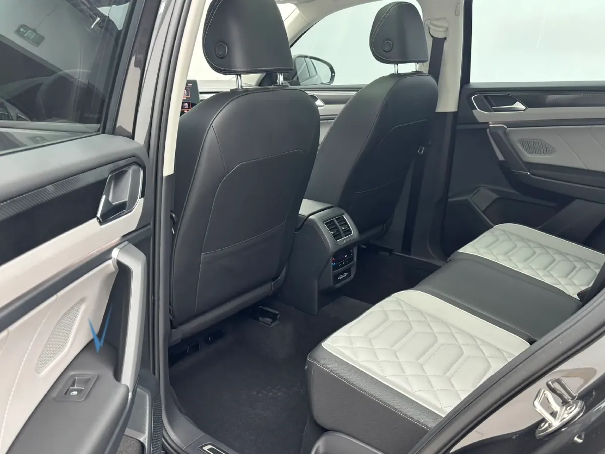 2023 Volkswagen Tayron 1.4T 150HP L4 7DCT,autocango,china used car exporter,china ev exporter,chinese used car exporter,chinese used ev exporter