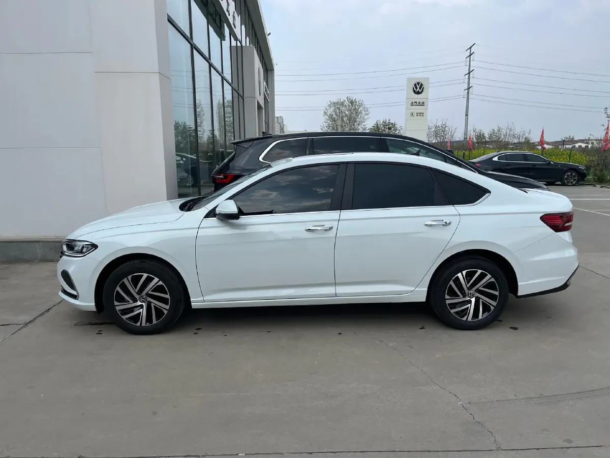 2024 Volkswagen Lavida 1.5L 110HP L4 6AT,autocango,china used car exporter,china ev exporter,chinese used car exporter,chinese used ev exporter
