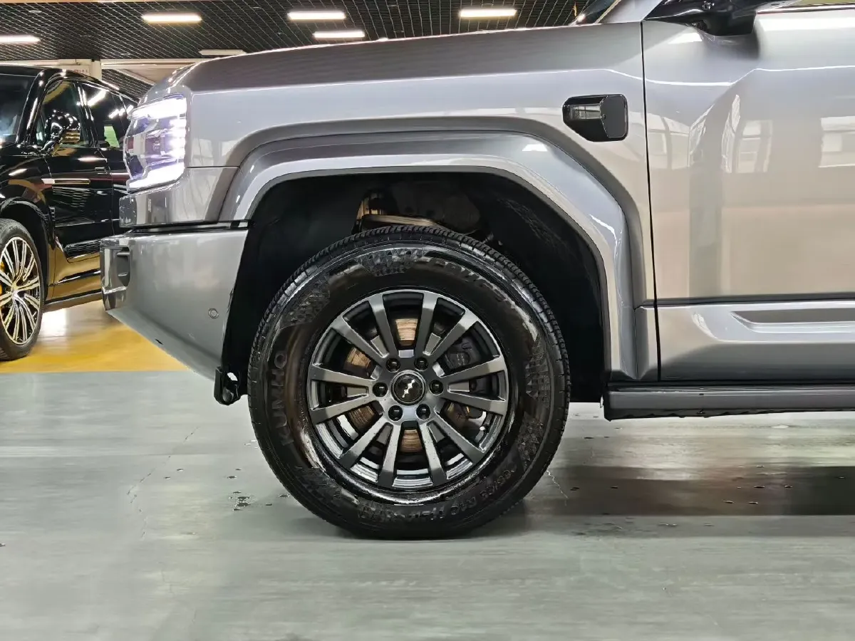 2025 FangChengBao Bao 5 1.5T 194HP L4 E-CVT PHEV 31.8KWH,autocango,china used car exporter,china ev exporter,chinese used car exporter,chinese used ev exporter