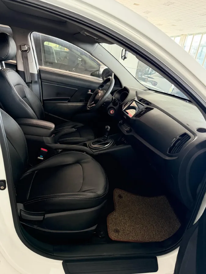 2016 Kia Sportage R 2.0L 165HP L4 6AT,autocango,china used car exporter,china ev exporter,chinese used car exporter,chinese used ev exporter