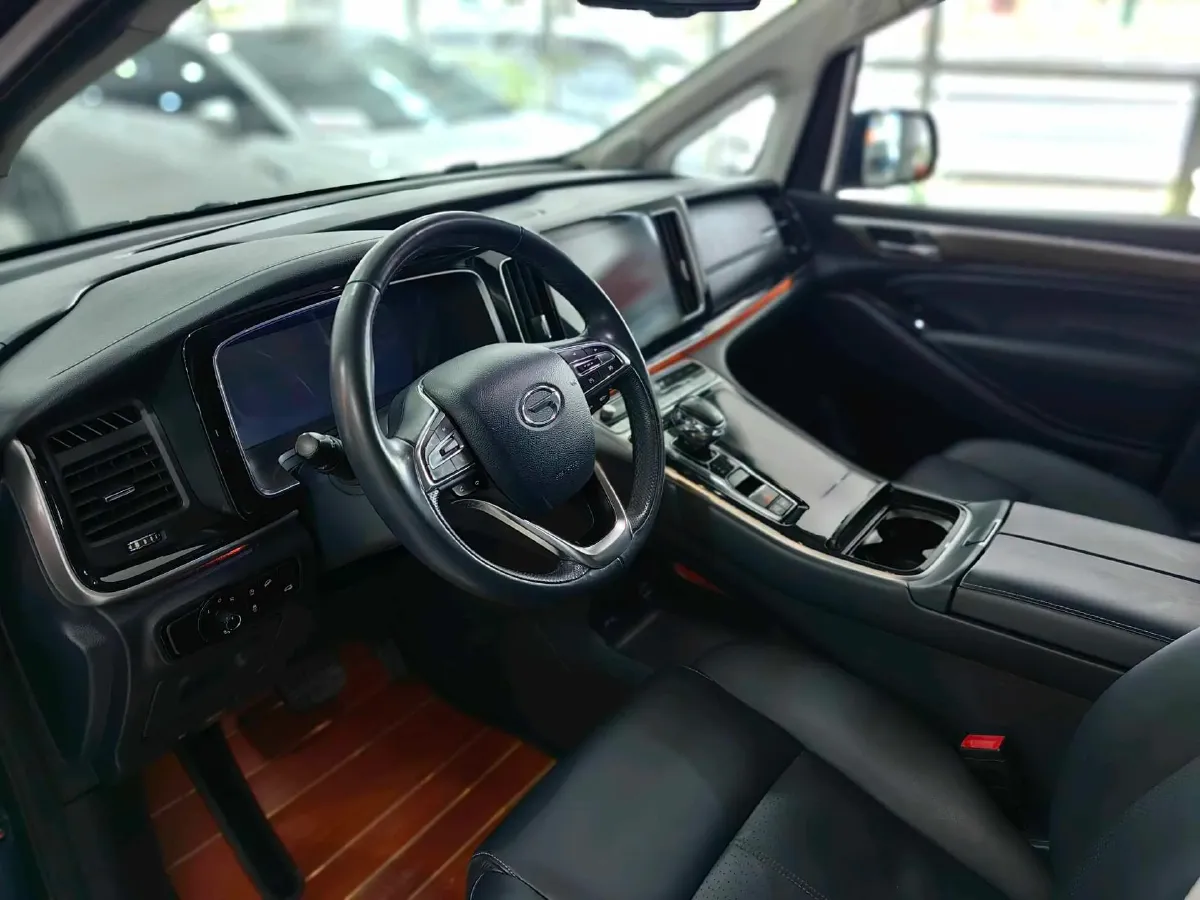 2021 GAC Trumpchi M8 2.0T 252HP L4 8AT,autocango,china used car exporter,china ev exporter,chinese used car exporter,chinese used ev exporter