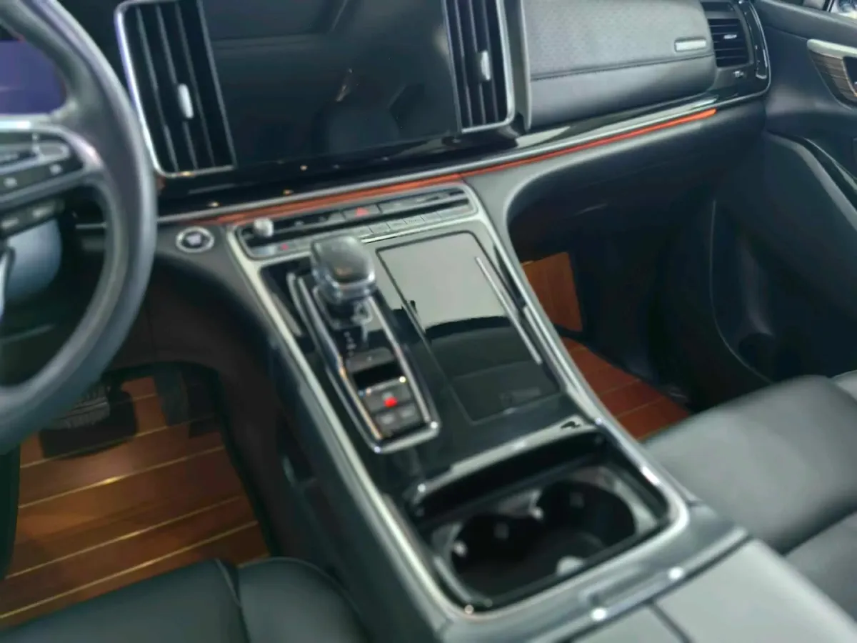 2021 GAC Trumpchi M8 2.0T 252HP L4 8AT,autocango,china used car exporter,china ev exporter,chinese used car exporter,chinese used ev exporter