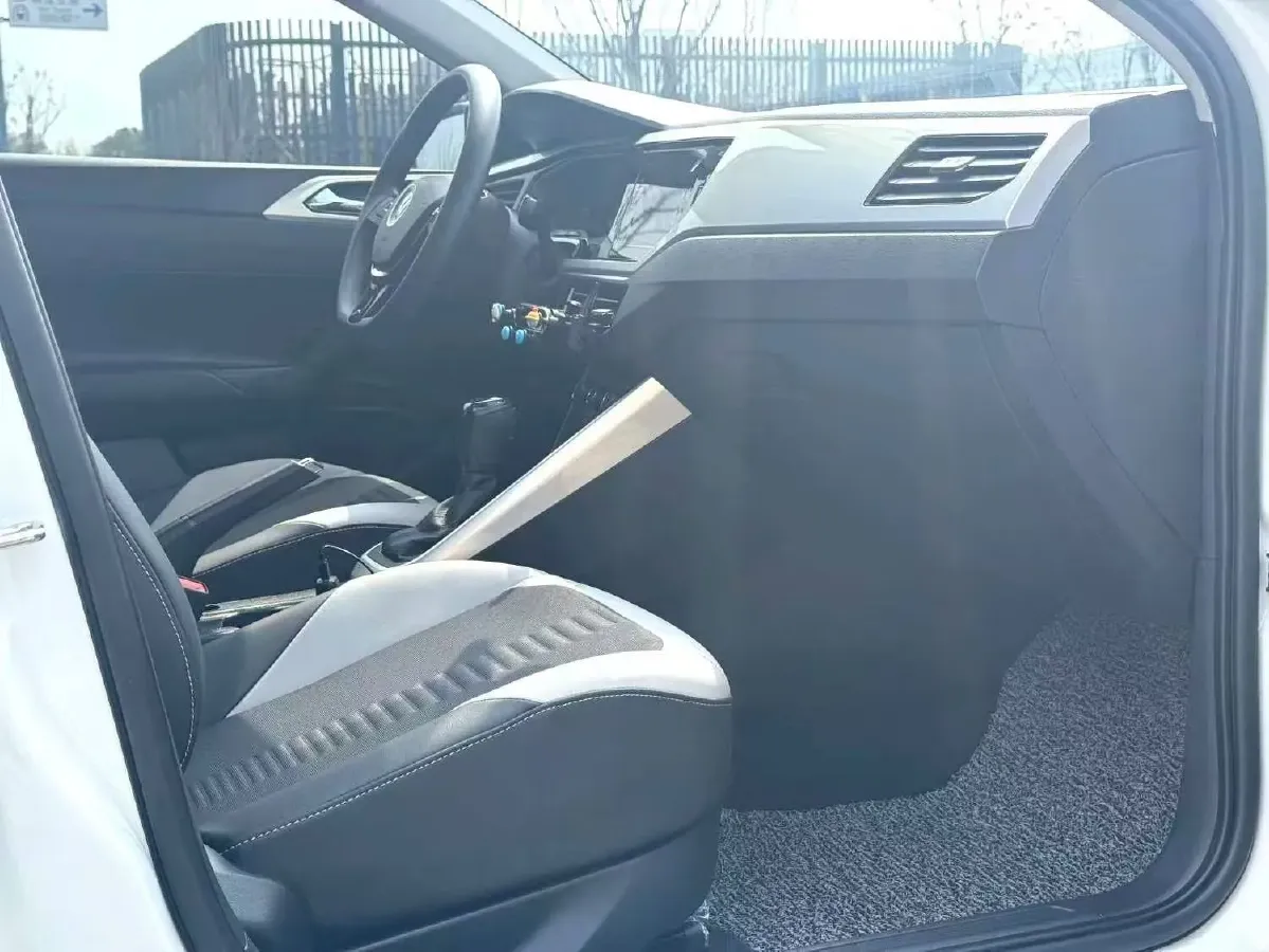 2021 Haval H6 1.5T 169HP L4 7DCT,autocango,china used car exporter,china ev exporter,chinese used car exporter,chinese used ev exporter