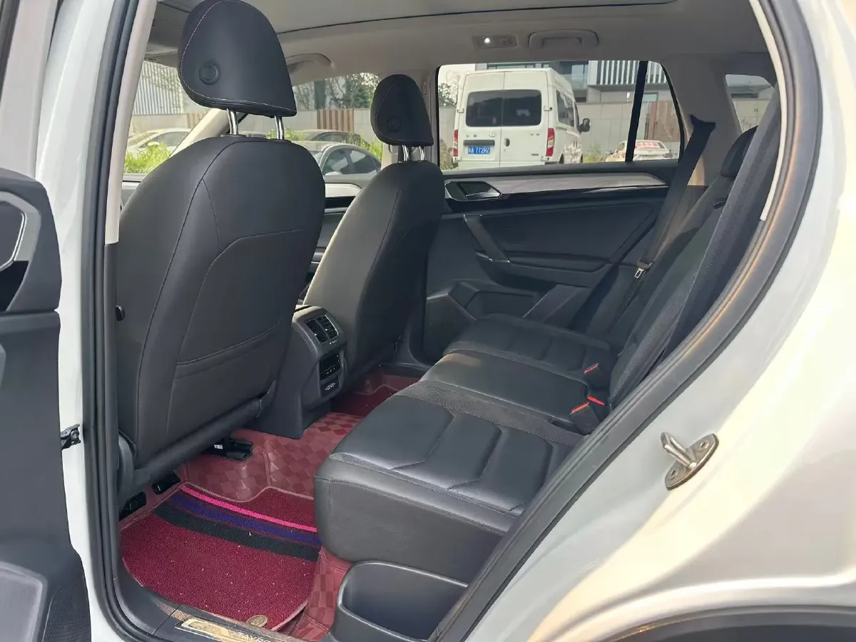 2020 Volkswagen Tayron 2.0T 186HP L4 7DCT,autocango,china used car exporter,china ev exporter,chinese used car exporter,chinese used ev exporter