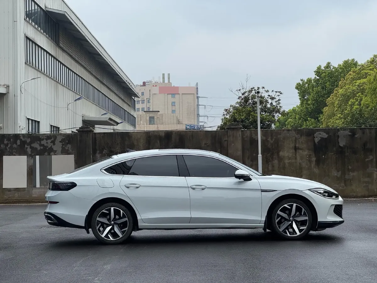 2023 Volkswagen Lamando 1.4T 150HP L4 7DCT,autocango,china used car exporter,china ev exporter,chinese used car exporter,chinese used ev exporter