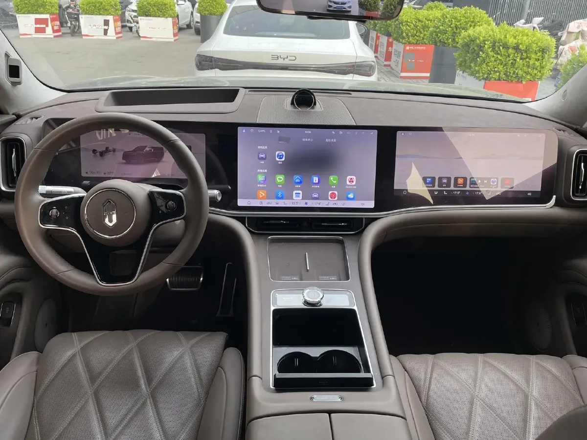 2025 AITO AITO M9 REEV 160HP REEV 52KWH,autocango,china used car exporter,china ev exporter,chinese used car exporter,chinese used ev exporter