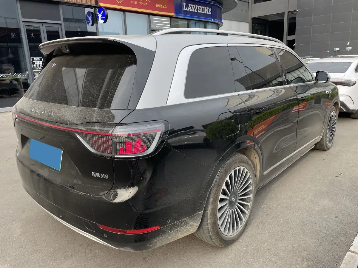 2025 AITO AITO M9 REEV 160HP REEV 52KWH,autocango,china used car exporter,china ev exporter,chinese used car exporter,chinese used ev exporter