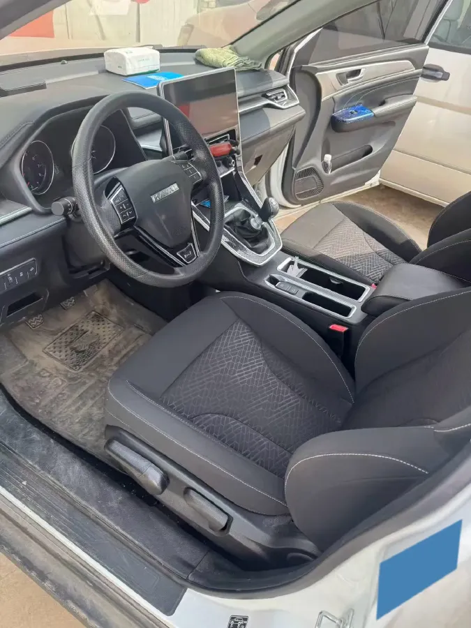 2023 Haval M6 1.5T 150HP L4 7DCT,autocango,china used car exporter,china ev exporter,chinese used car exporter,chinese used ev exporter