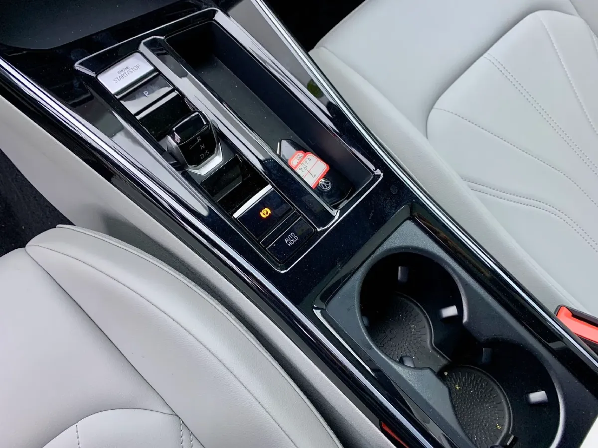 2026 Volkswagen Lamando 1.5T 160HP L4 7DCT,autocango,china used car exporter,china ev exporter,chinese used car exporter,chinese used ev exporter