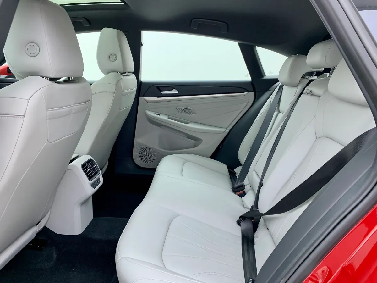 2026 Volkswagen Lamando 1.5T 160HP L4 7DCT,autocango,china used car exporter,china ev exporter,chinese used car exporter,chinese used ev exporter