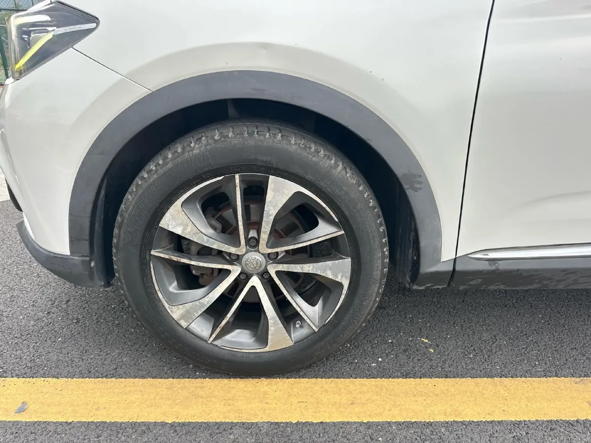 2018 Brilliance Auto V7 1.6T 204HP L4 7DCT,autocango,china used car exporter,china ev exporter,chinese used car exporter,chinese used ev exporter