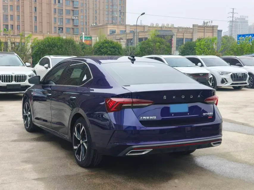 2022 Skoda Octavia 1.4T 150HP L4 7DCT,autocango,china used car exporter,china ev exporter,chinese used car exporter,chinese used ev exporter