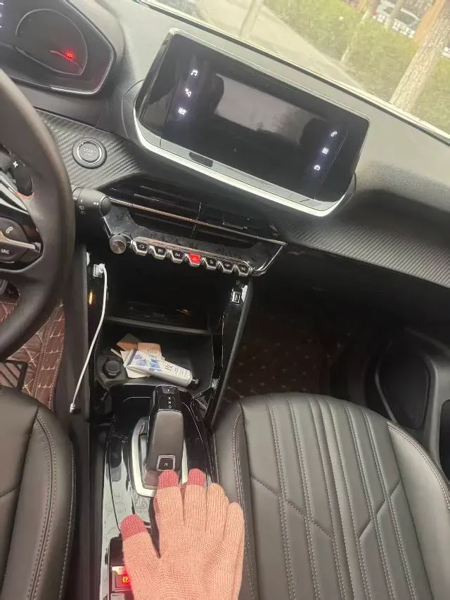 2022 Peugeot 2008 1.2T 136HP L3 6DCT,autocango,china used car exporter,china ev exporter,chinese used car exporter,chinese used ev exporter