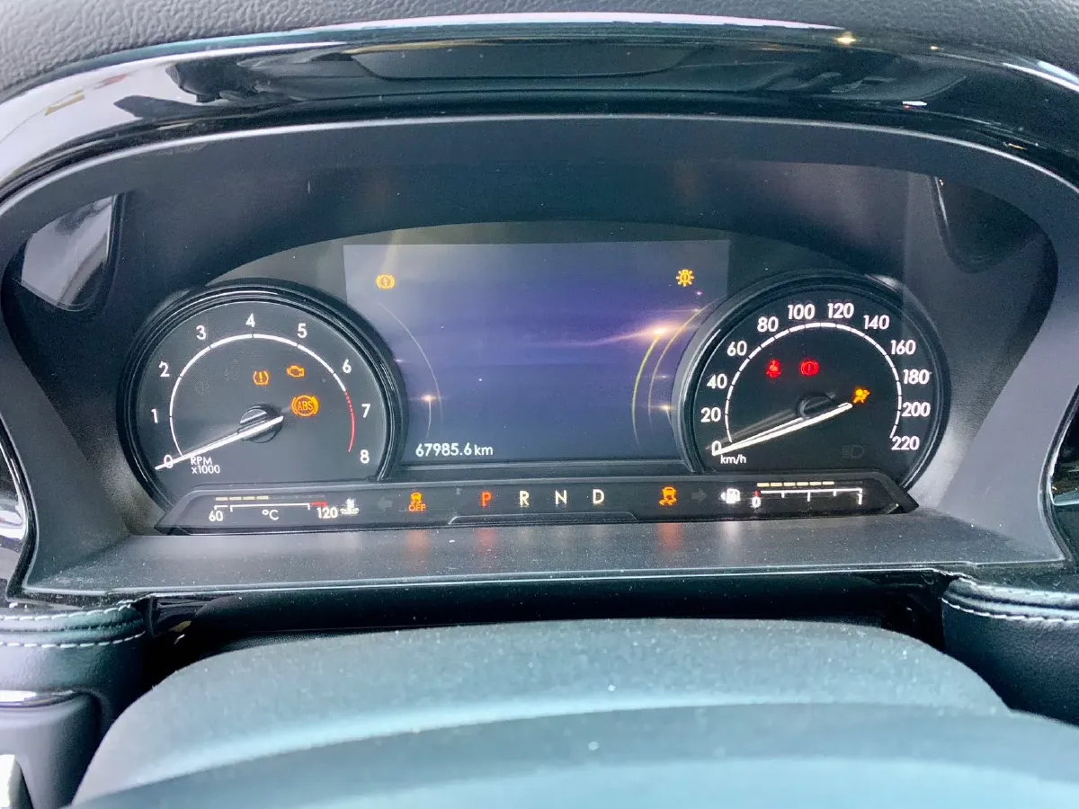 2021 Lincoln Corsair 2.0T 245HP L4 8AT,autocango,china used car exporter,china ev exporter,chinese used car exporter,chinese used ev exporter