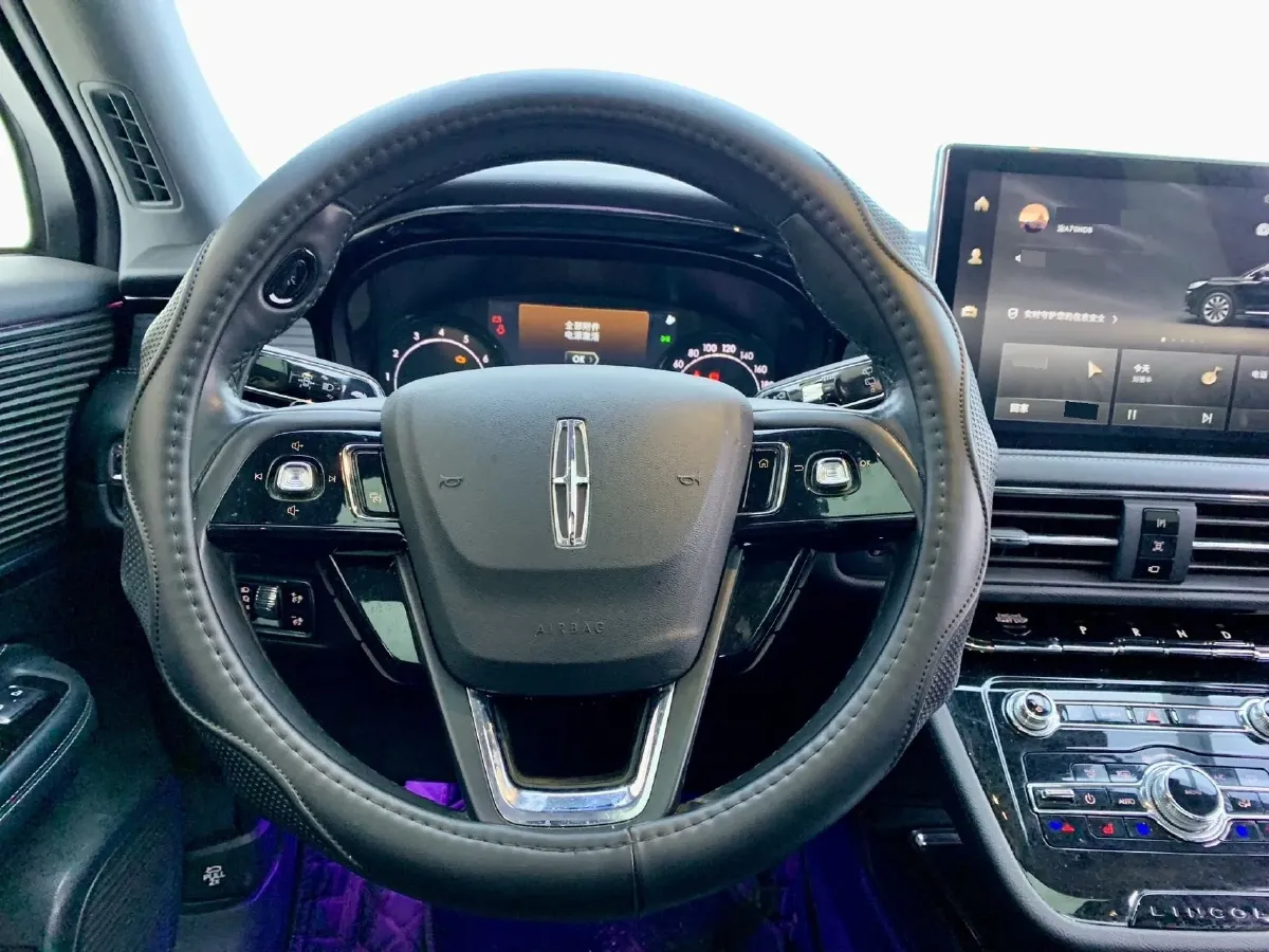 2021 Lincoln Corsair 2.0T 245HP L4 8AT,autocango,china used car exporter,china ev exporter,chinese used car exporter,chinese used ev exporter