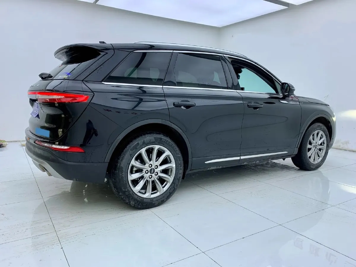 2021 Lincoln Corsair 2.0T 245HP L4 8AT,autocango,china used car exporter,china ev exporter,chinese used car exporter,chinese used ev exporter