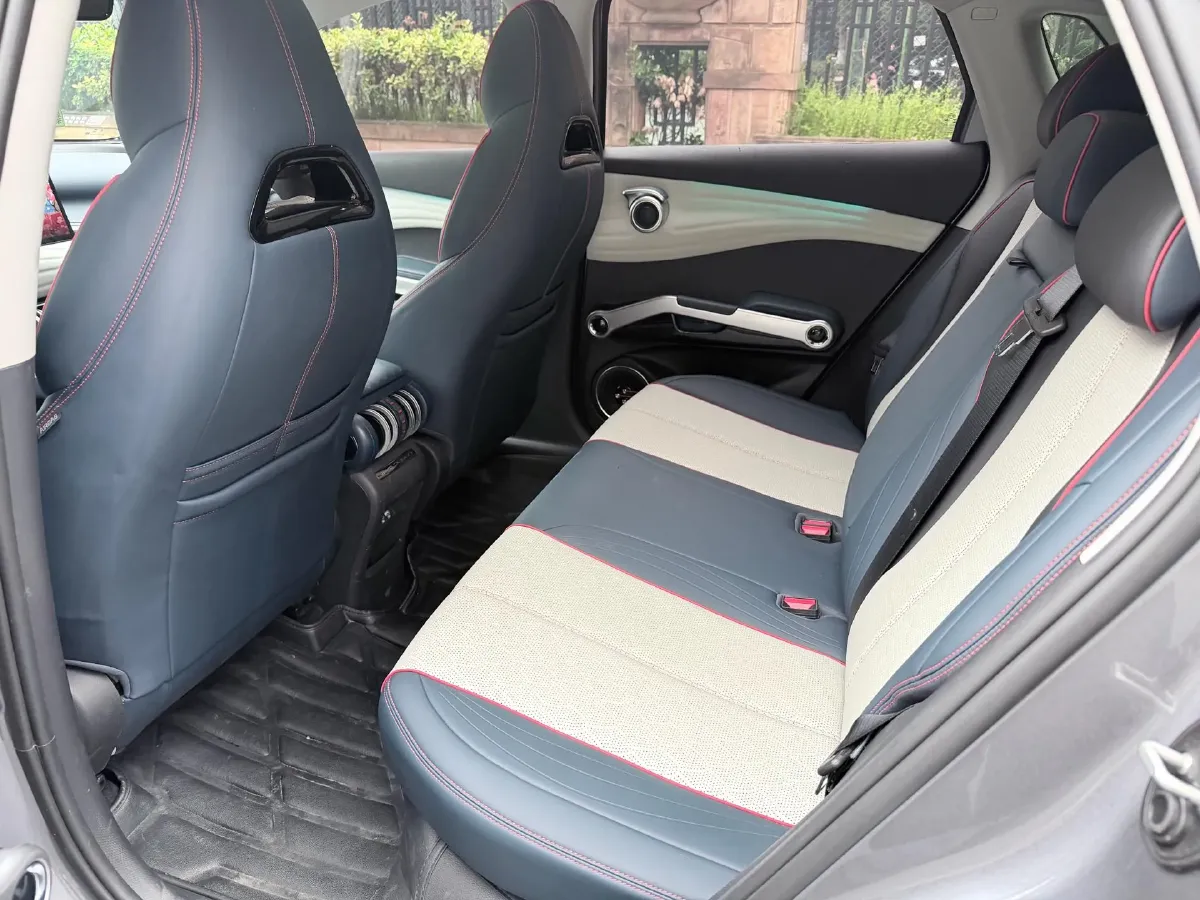 2022 Foton Grand General G7 2.0T 238HP L4 8AT,autocango,china used car exporter,china ev exporter,chinese used car exporter,chinese used ev exporter