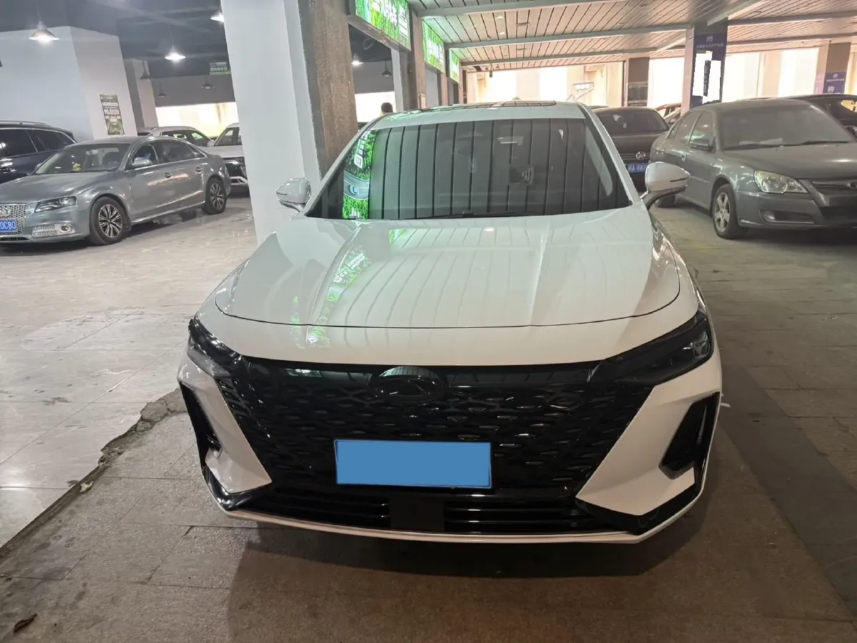 2022 Chery Arrizo 8 1.6T 197HP L4 7DCT,autocango,china used car exporter,china ev exporter,chinese used car exporter,chinese used ev exporter