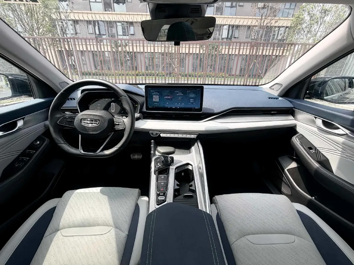 2021 Geely Preface 2.0T 190HP L4 7DCT,autocango,china used car exporter,china ev exporter,chinese used car exporter,chinese used ev exporter