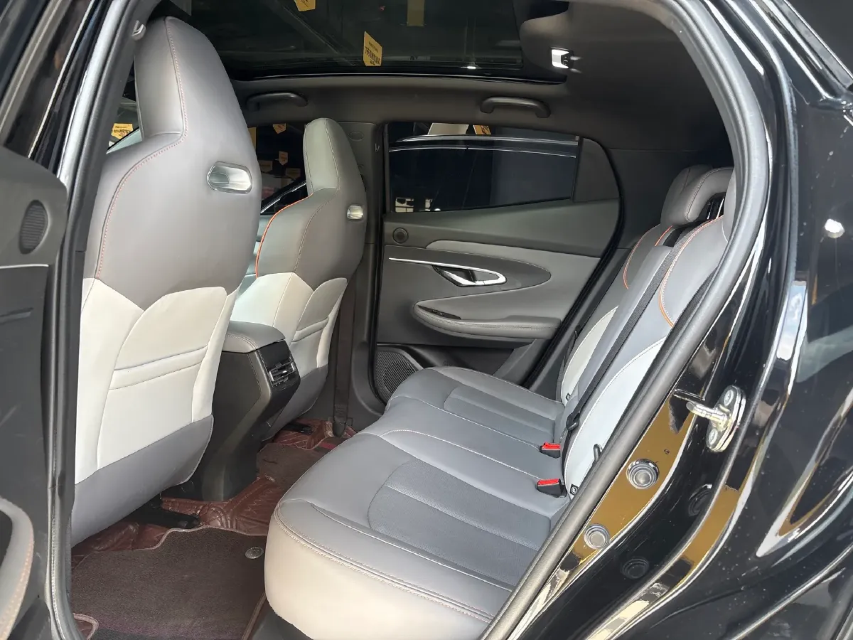 2022 ChangAn UNI-T 1.5T 188HP L4 7DCT,autocango,china used car exporter,china ev exporter,chinese used car exporter,chinese used ev exporter