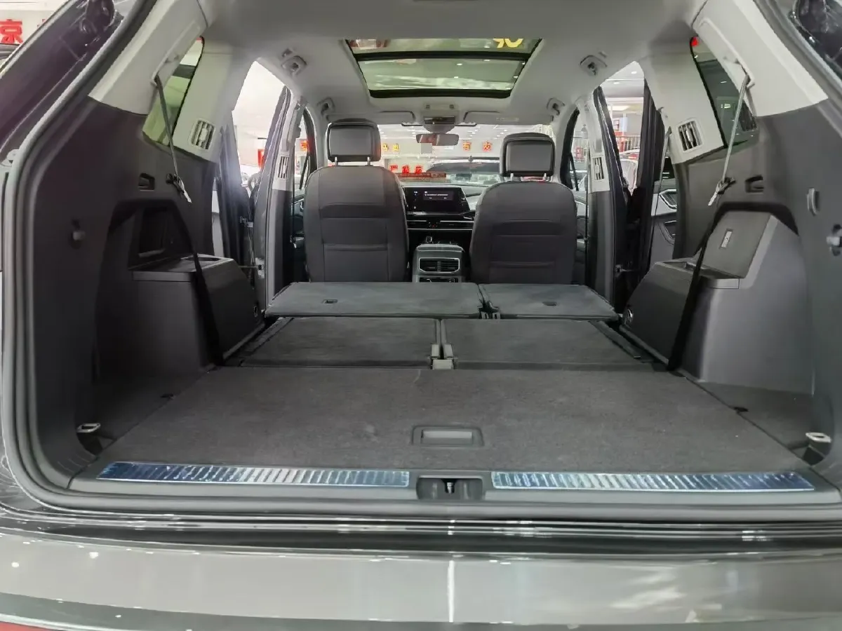 2022 Volkswagen Talagon 2.0T 220HP L4 7DCT,autocango,china used car exporter,china ev exporter,chinese used car exporter,chinese used ev exporter