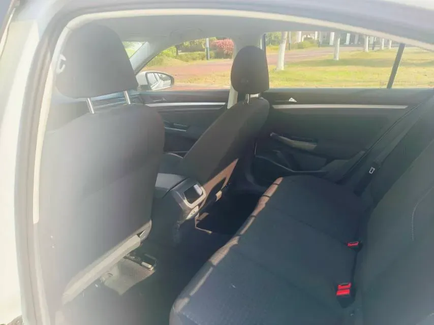 2021 Volkswagen Bora 1.5L 113HP L4 5MT,autocango,china used car exporter,china ev exporter,chinese used car exporter,chinese used ev exporter