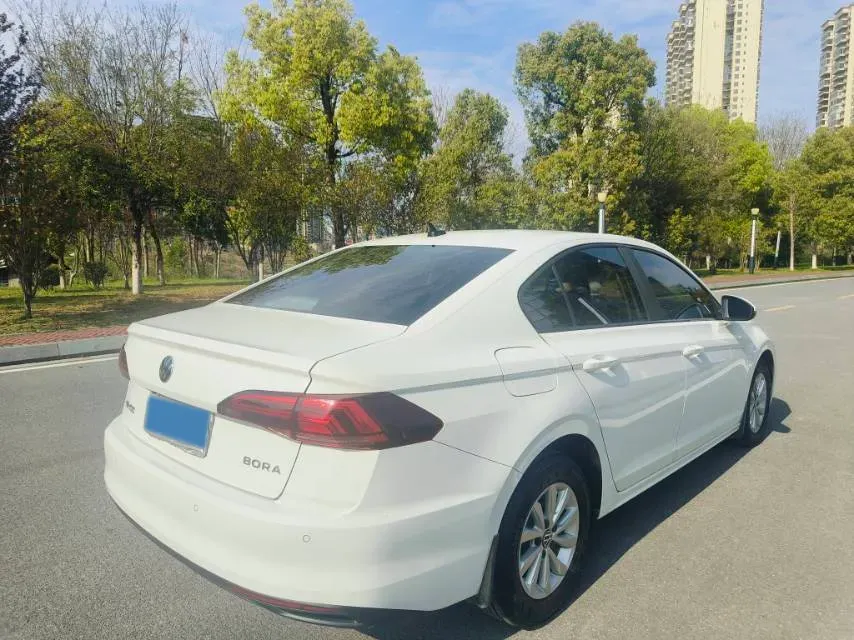 2021 Volkswagen Bora 1.5L 113HP L4 5MT,autocango,china used car exporter,china ev exporter,chinese used car exporter,chinese used ev exporter