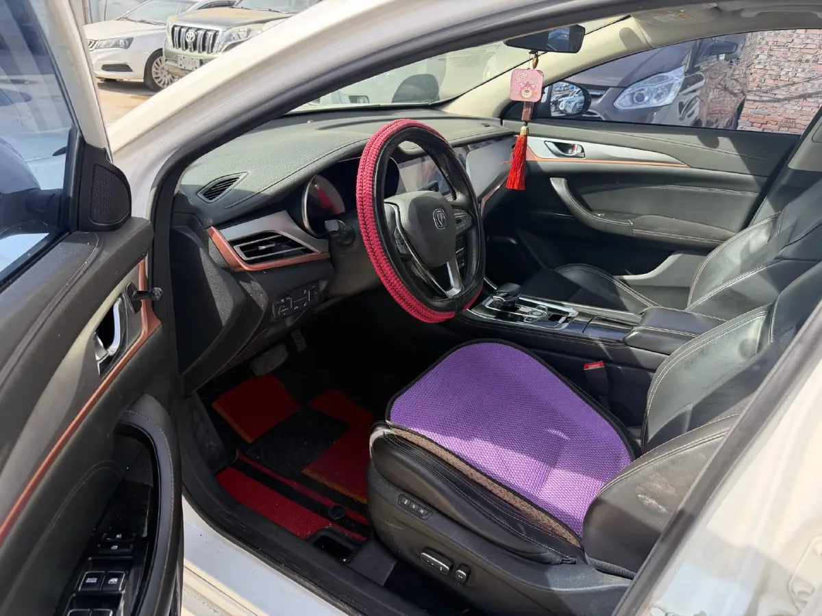 2019 ChangAn Eado ET BEV 52.6KWH,autocango,china used car exporter,china ev exporter,chinese used car exporter,chinese used ev exporter