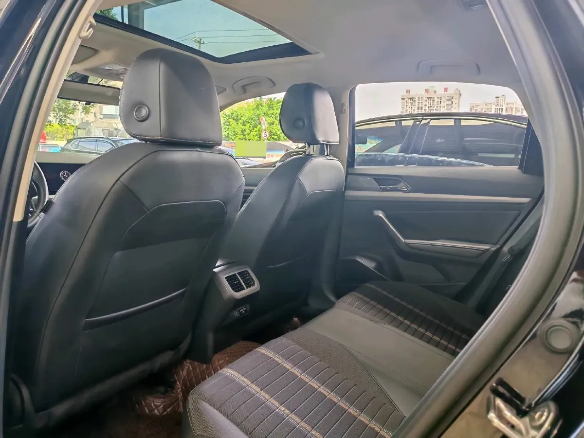 2022 Volkswagen Sagitar 1.2T 116HP L4 7DCT,autocango,china used car exporter,china ev exporter,chinese used car exporter,chinese used ev exporter