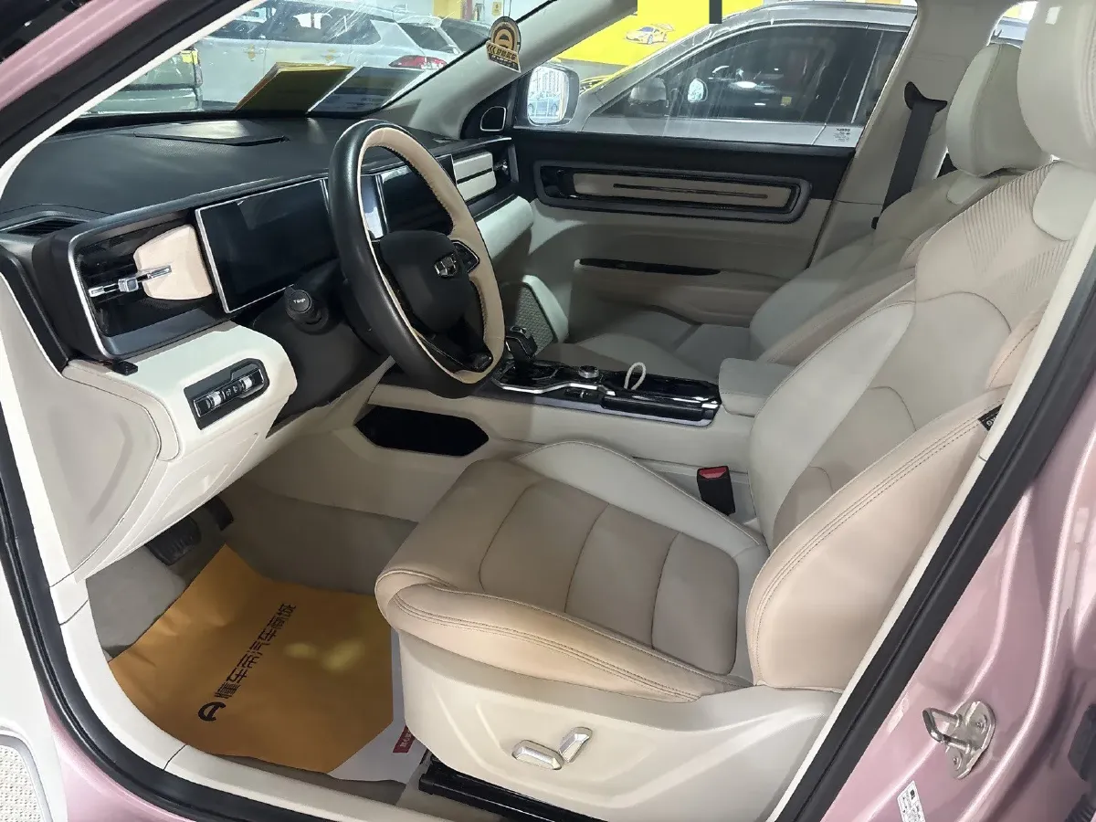 2023 Geely ICON 1.5T 181HP L4 7DCT,autocango,china used car exporter,china ev exporter,chinese used car exporter,chinese used ev exporter