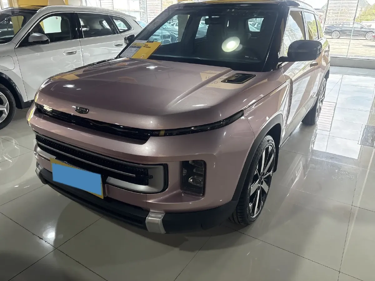 2023 Geely ICON 1.5T 181HP L4 7DCT,autocango,china used car exporter,china ev exporter,chinese used car exporter,chinese used ev exporter