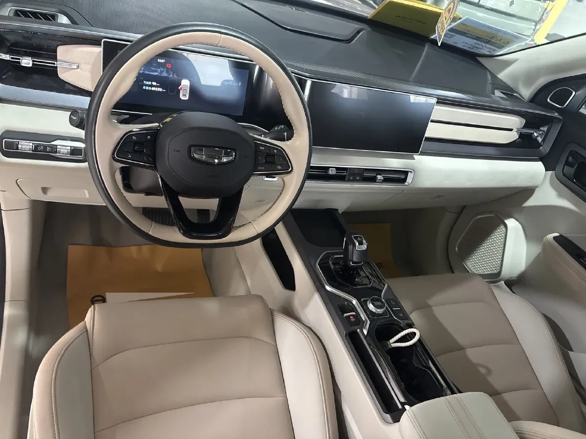 2023 Geely ICON 1.5T 181HP L4 7DCT,autocango,china used car exporter,china ev exporter,chinese used car exporter,chinese used ev exporter