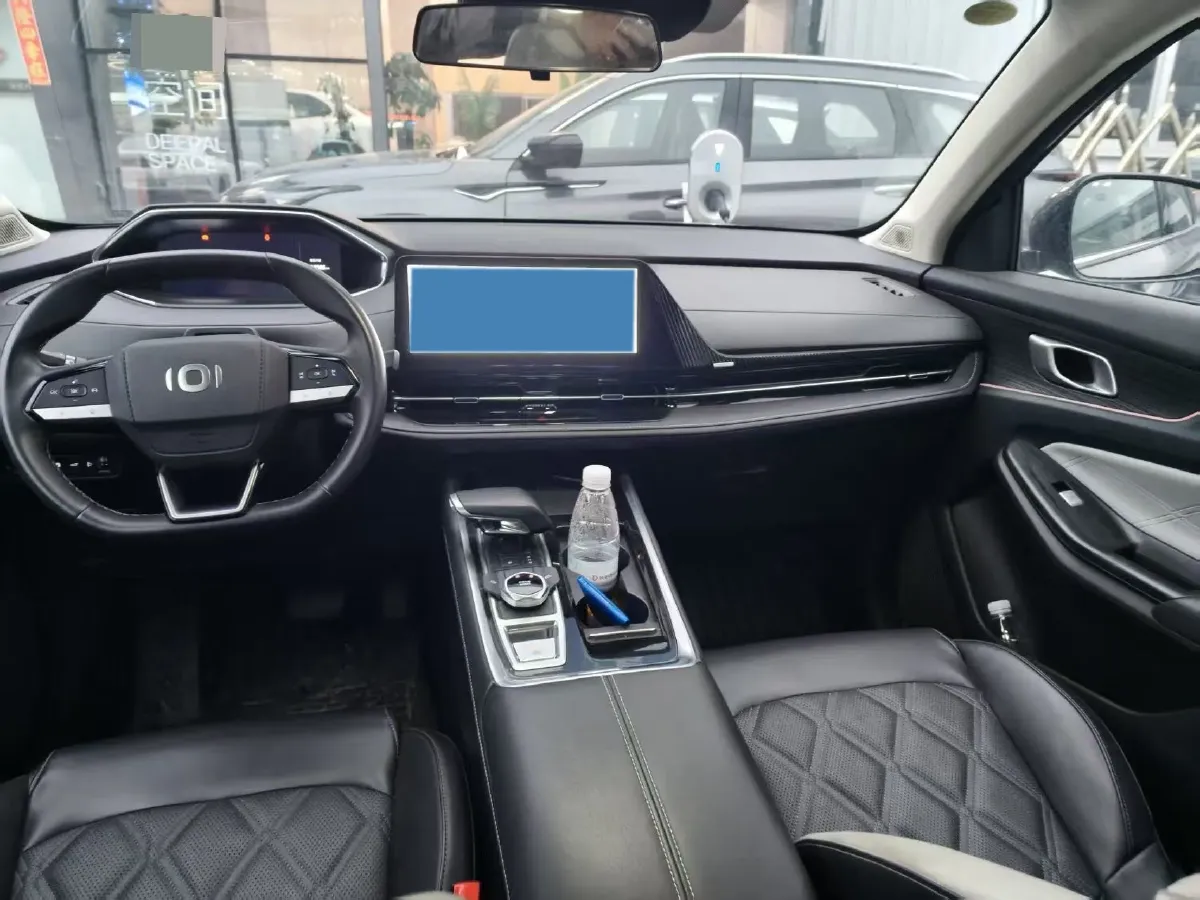 2023 Venucia VX6 BEV 62KWH,autocango,china used car exporter,china ev exporter,chinese used car exporter,chinese used ev exporter