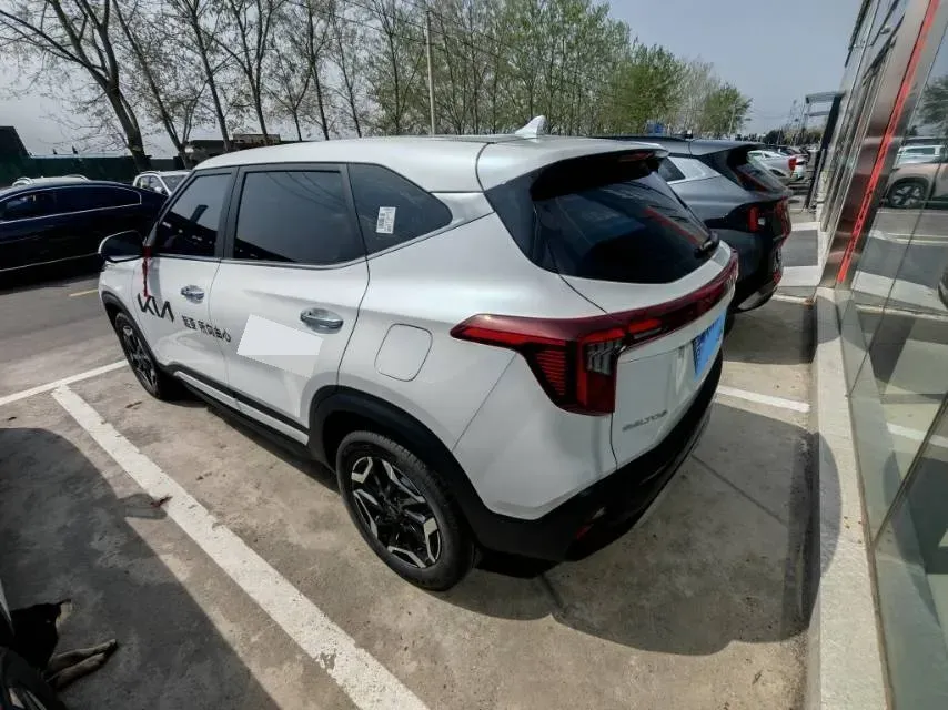 2023 Kia Seltos 1.5L 115HP L4 CVT,autocango,china used car exporter,china ev exporter,chinese used car exporter,chinese used ev exporter