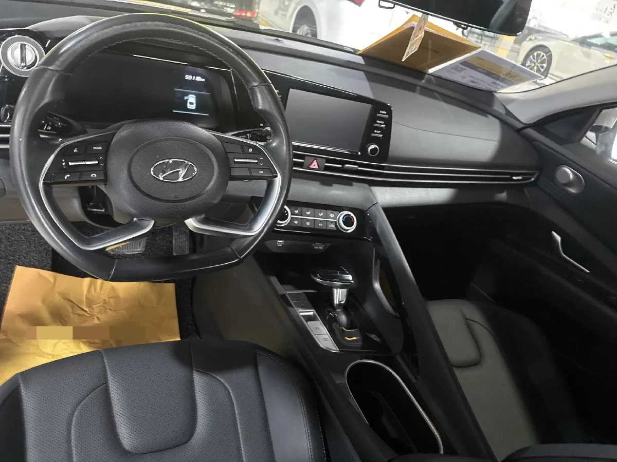2021 Hyundai Elantra 1.5L 115HP L4 CVT,autocango,china used car exporter,china ev exporter,chinese used car exporter,chinese used ev exporter