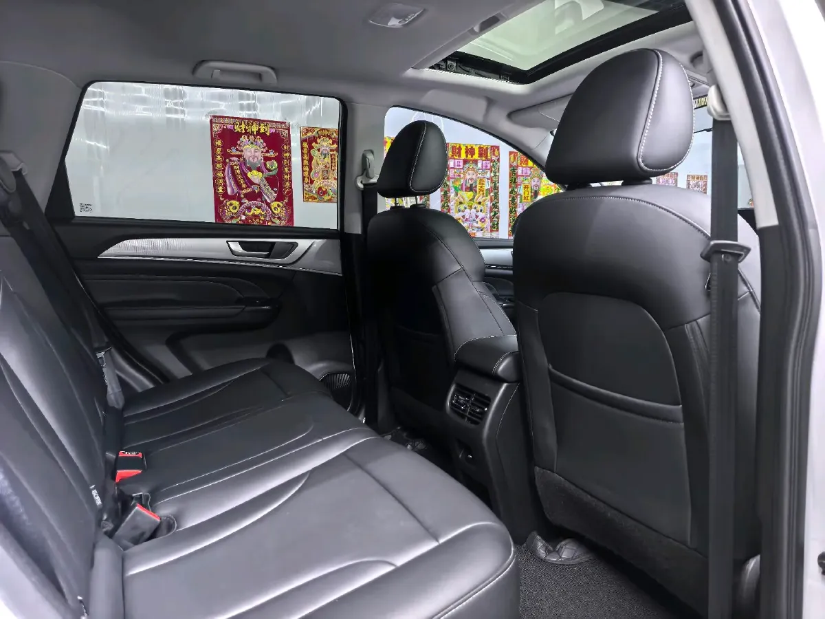 2021 Haval M6 1.5T 150HP L4 7DCT,autocango,china used car exporter,china ev exporter,chinese used car exporter,chinese used ev exporter