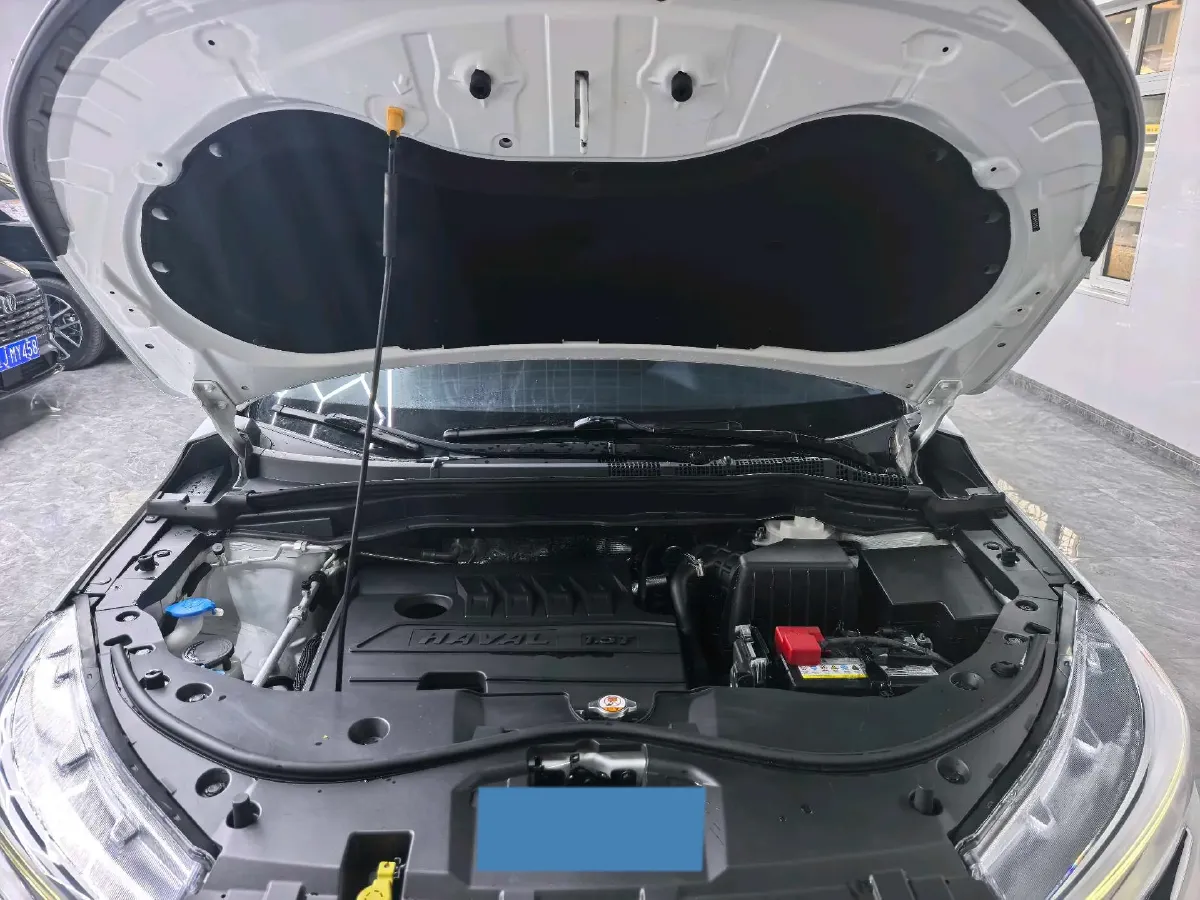 2021 Haval M6 1.5T 150HP L4 7DCT,autocango,china used car exporter,china ev exporter,chinese used car exporter,chinese used ev exporter